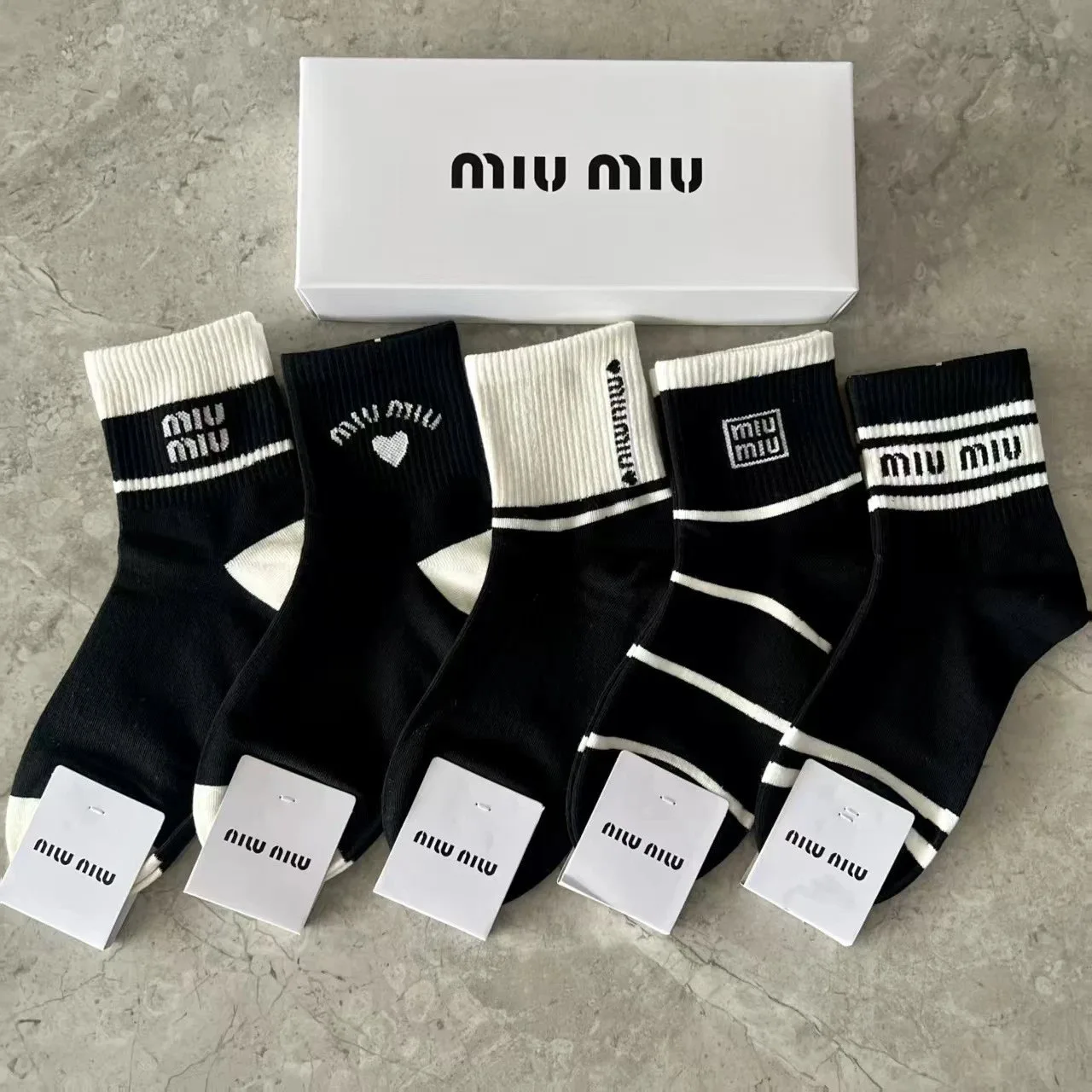 MIUMIU SOCKS