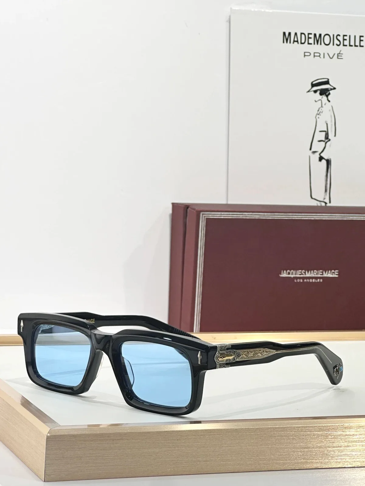 Jacques Marie Mag Glases