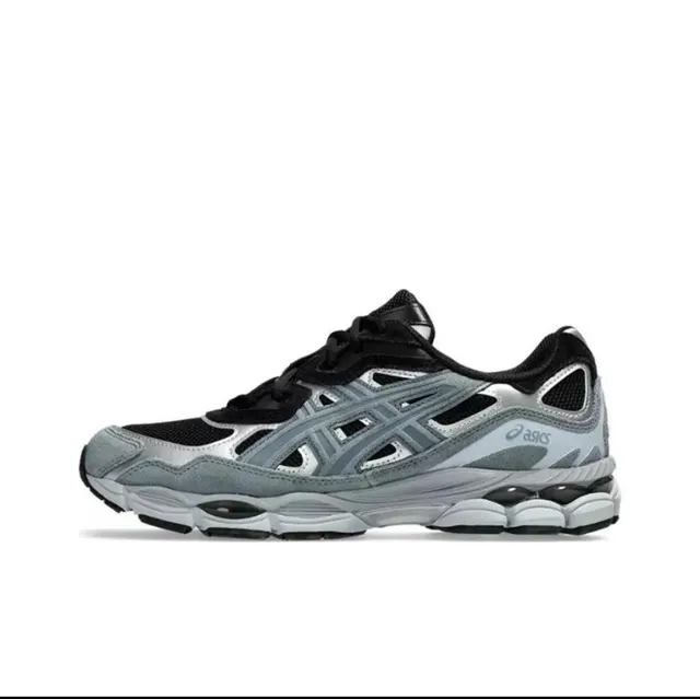 Ascis Shoes