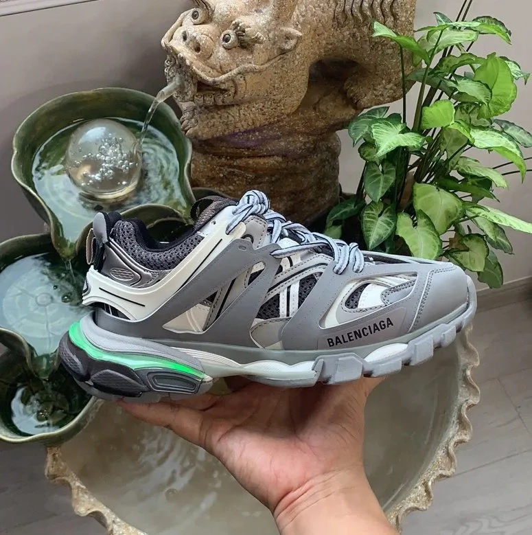 Balenciaga 3,0