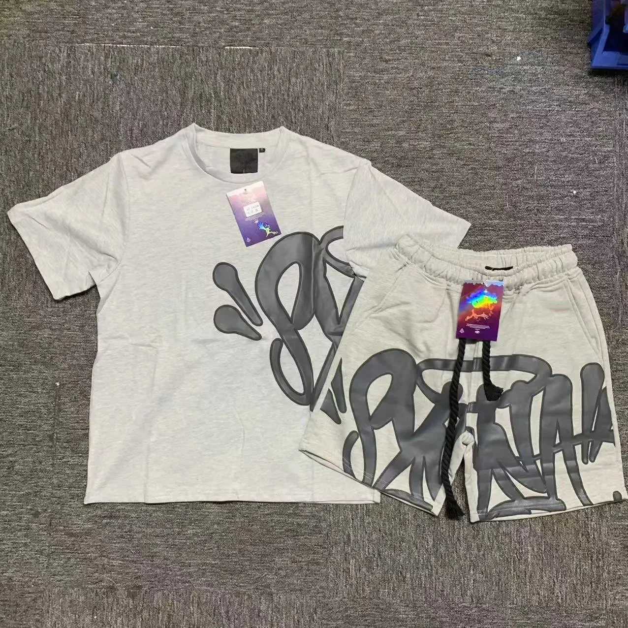 Syna World T-shirt