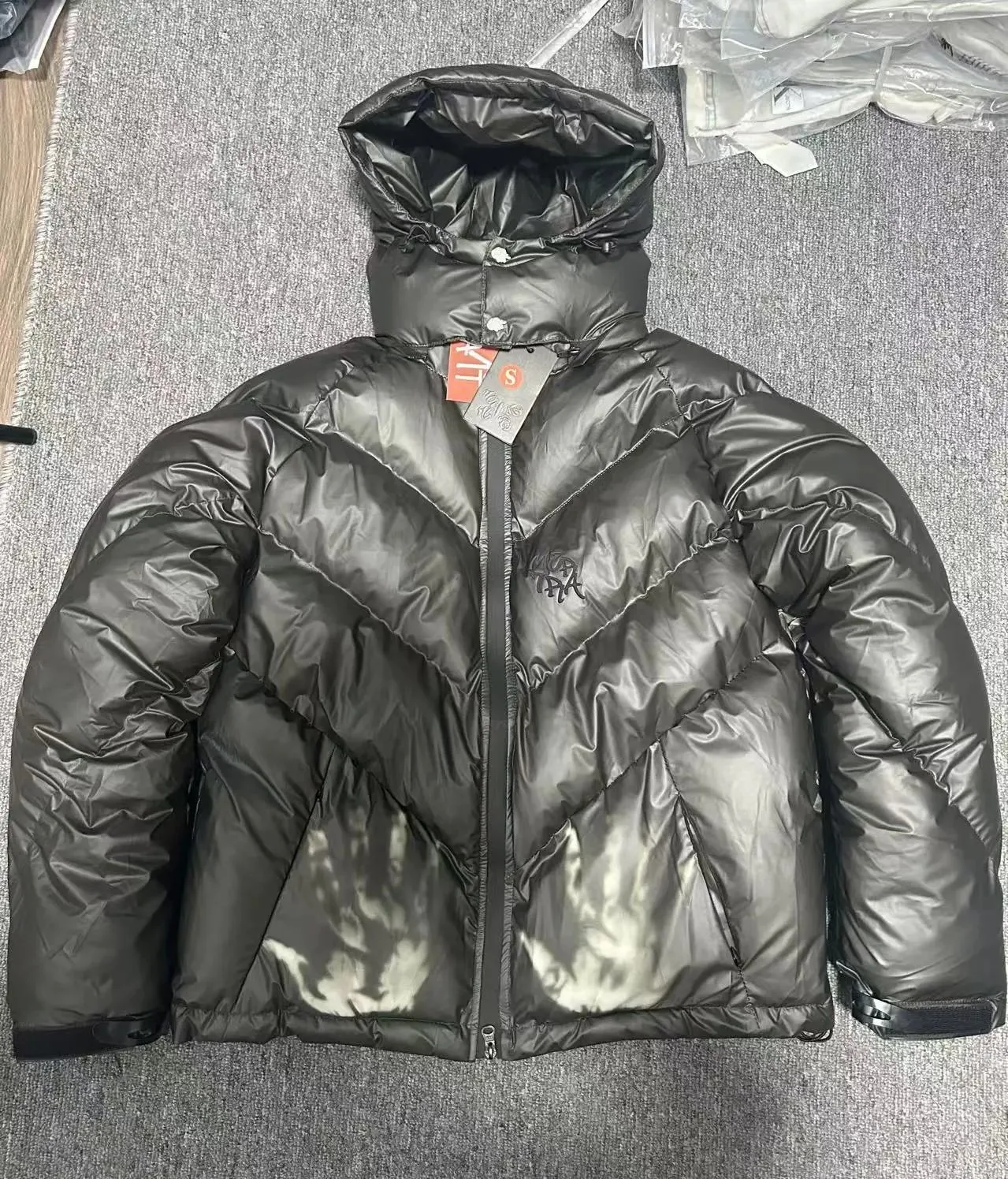 Mertra Vest
