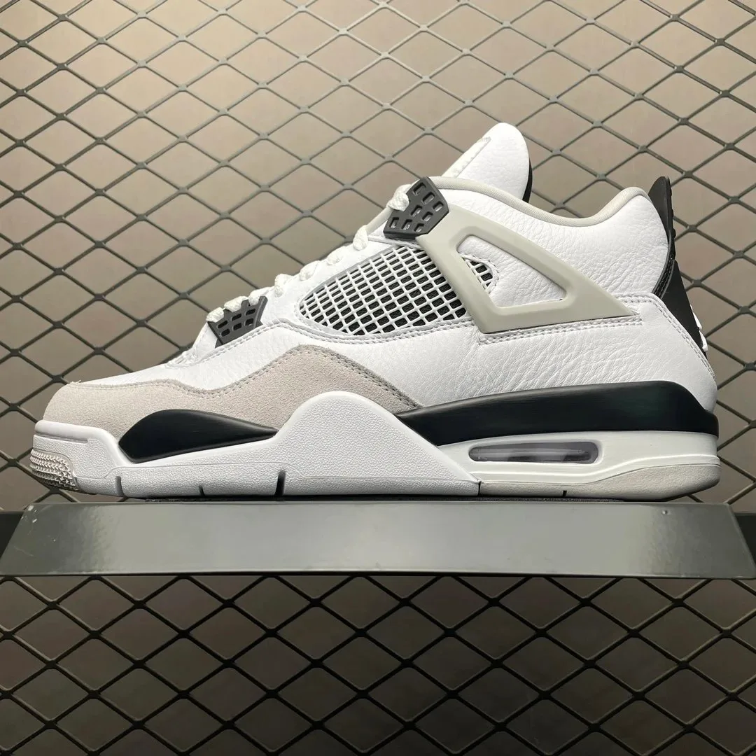 Lots of Jordan 4's