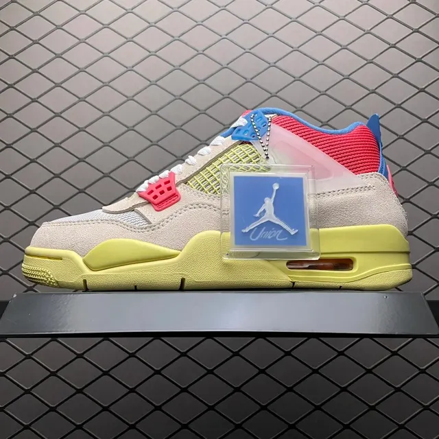 Air Jordan 4