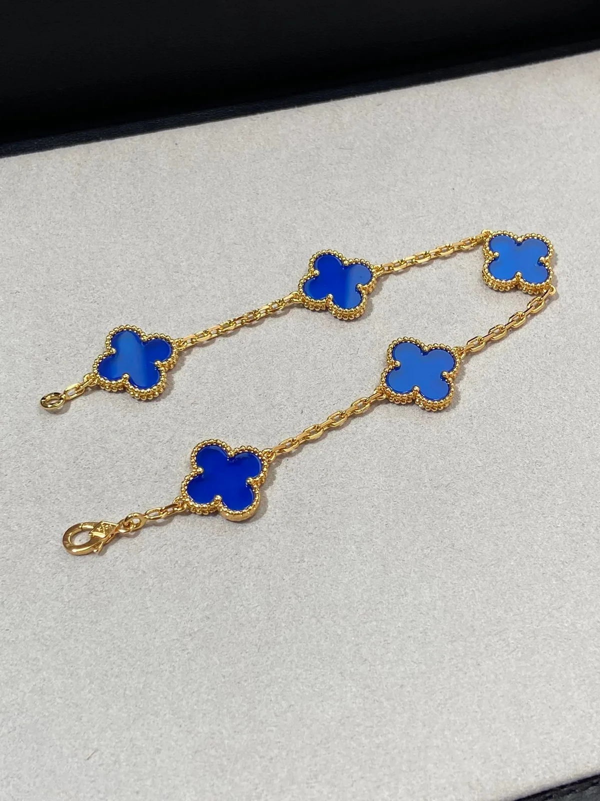 Van Cleef & Arpels Necklace