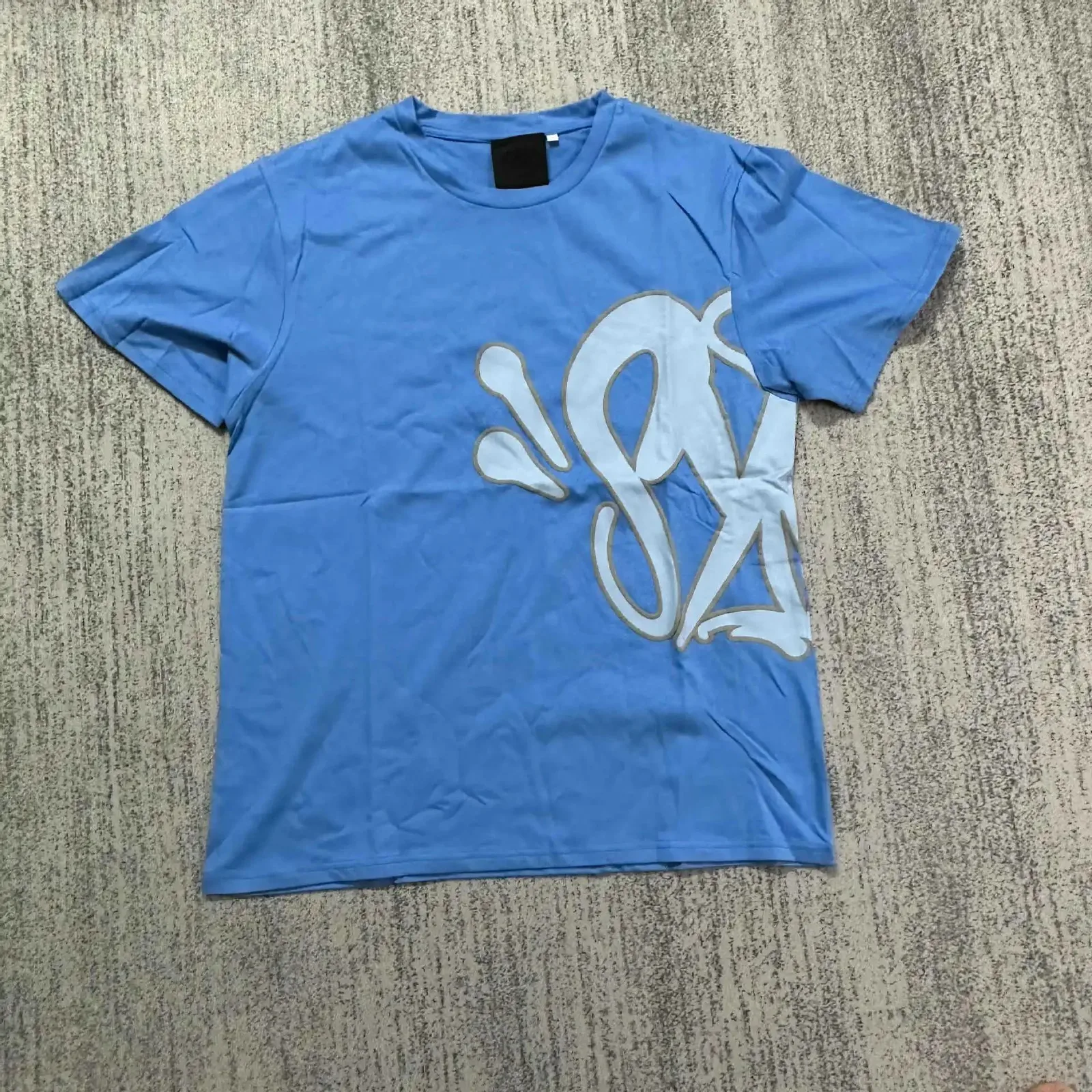 Syna World T-shirt