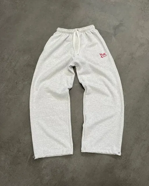 Baggy Pepe Studio Joggers