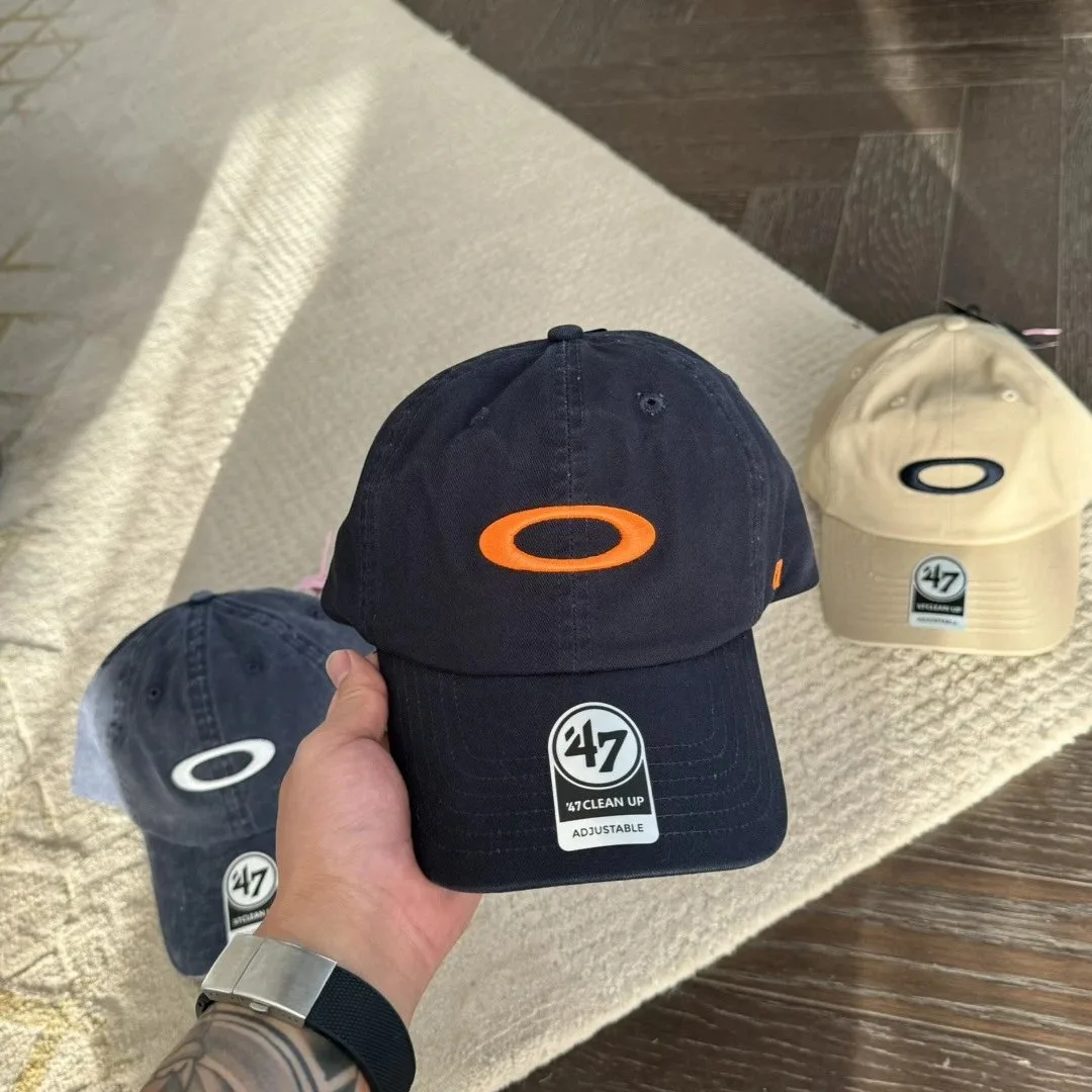 Oakley Cap