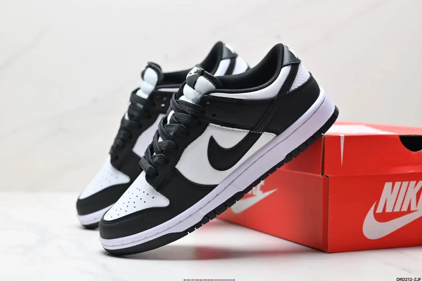 Nike SB Dunk Low