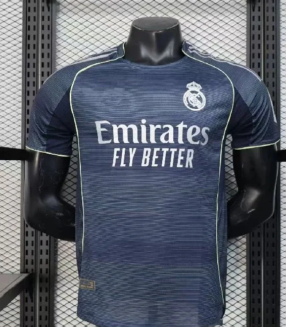 Emirates Fly Belter