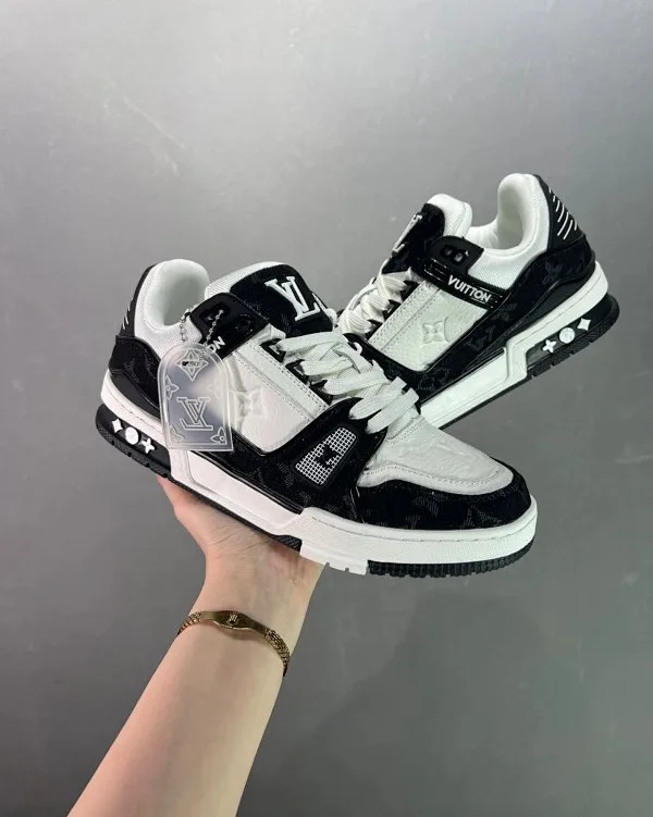 Louis Vuitton Trainers