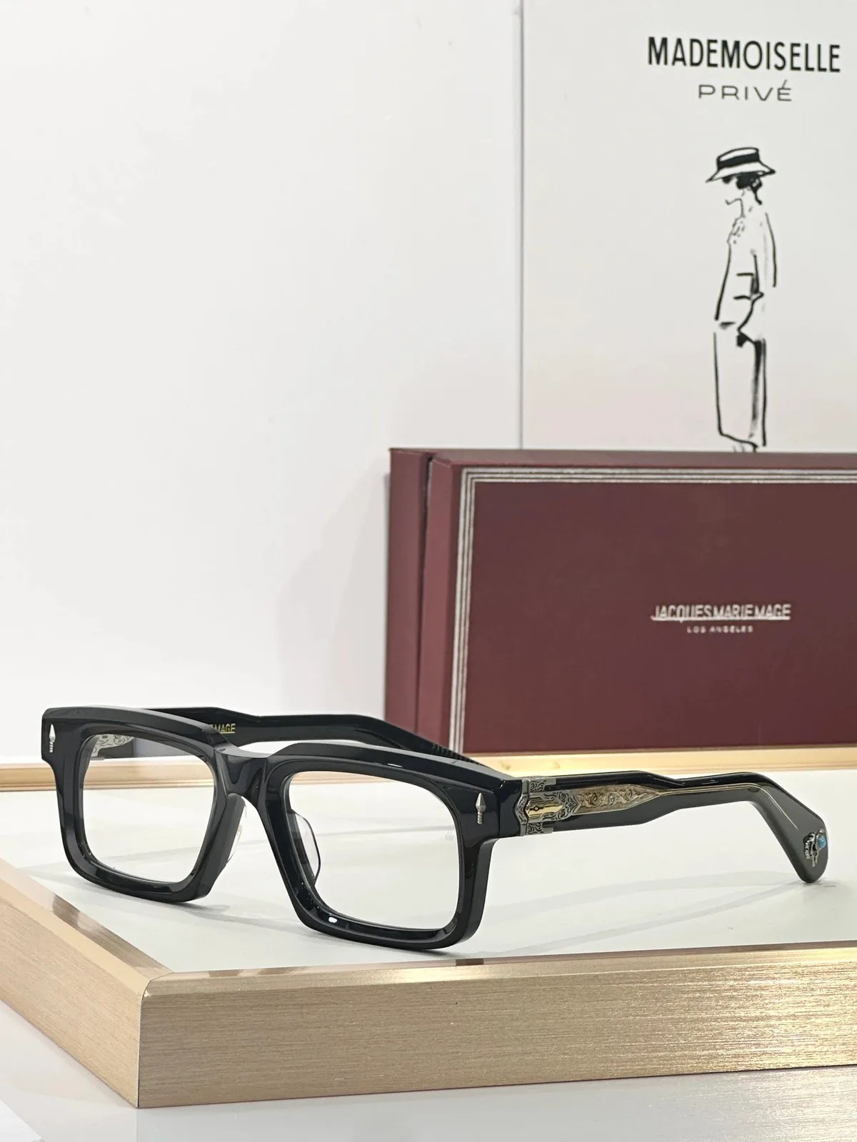 Jacques Marie Mag Glases