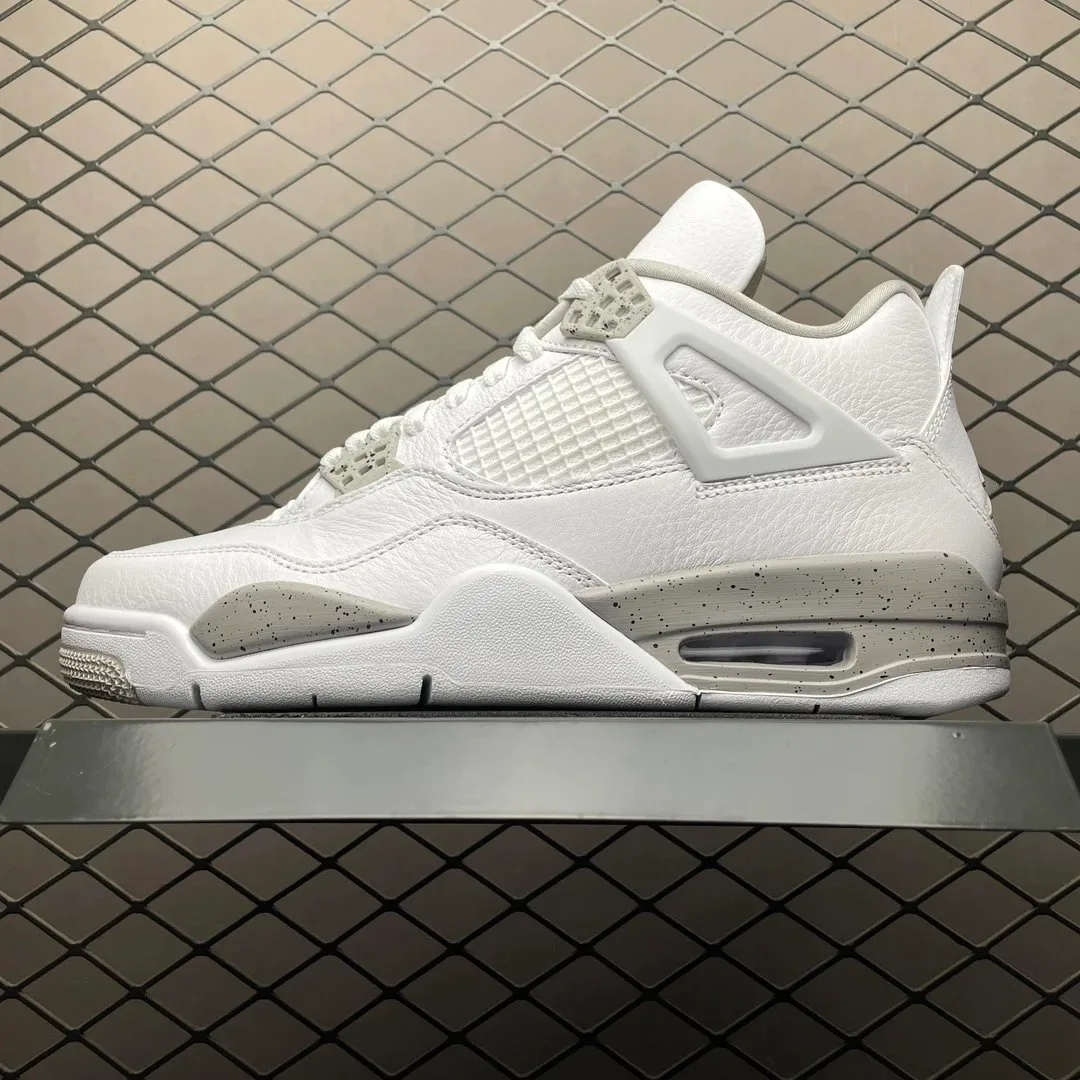 Air Jordan 4 KAWS (R1 Batch)
