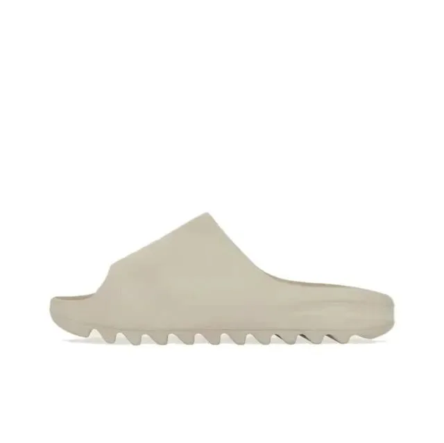 Lots of Yeezy Foam Runners