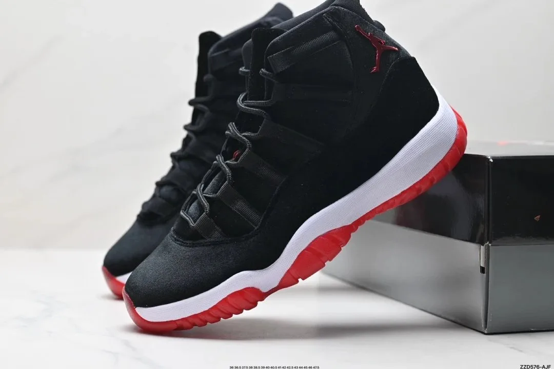 Nike Air Jordan Retro 11's