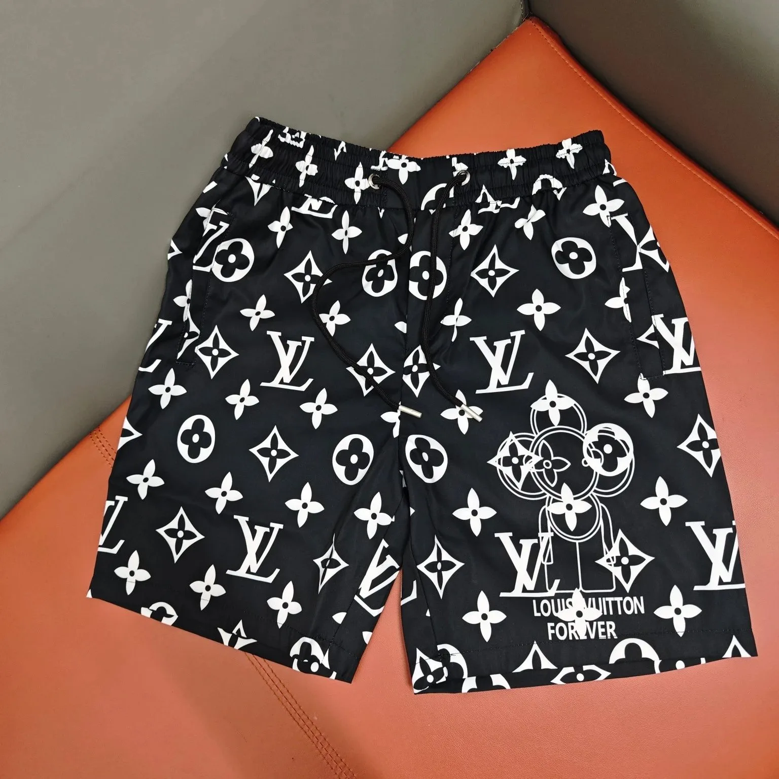 LOUIS VUITTON Shorts